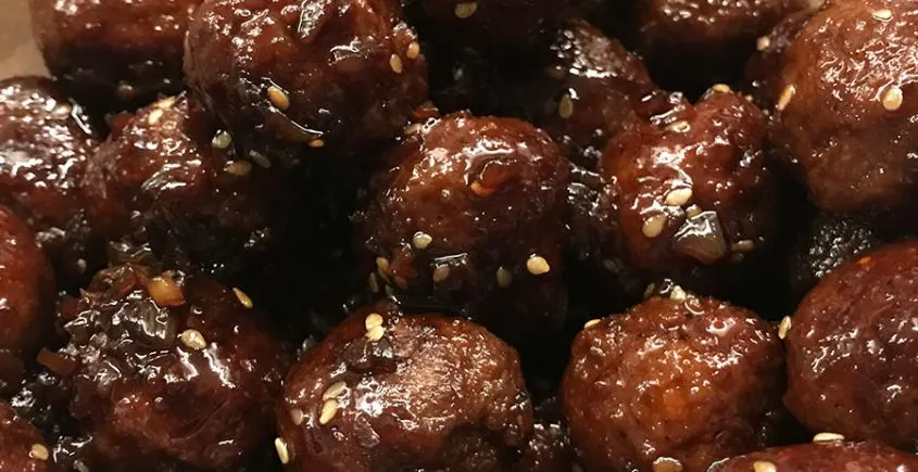 Vleesballen – kebab in saus, Syrische catering